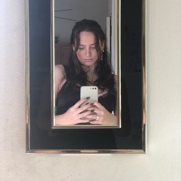 Meet your Posher, Victoria - Picture 2 of 3